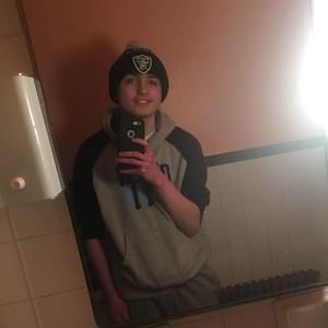 Meet your Posher, Dylan